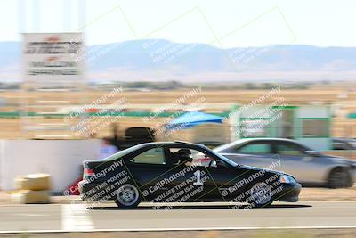 media/Oct-01-2022-Team Topak Racing (Sat) [[f860fb51be]]/2-Inter Low 2/session 2 turn 11/